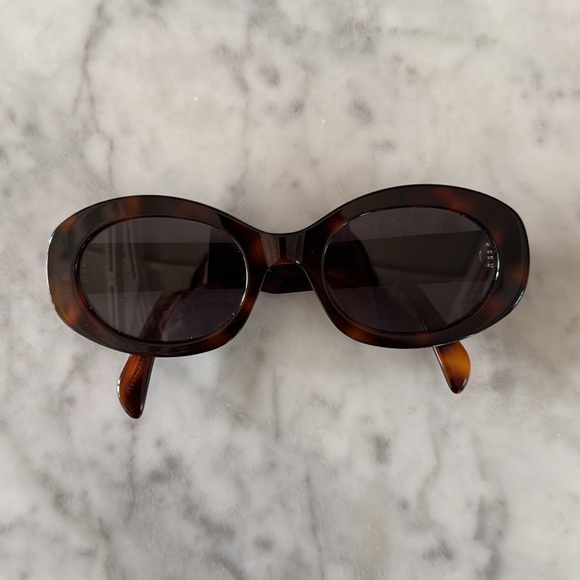 Celine Brown Triomphe Oval sunglasses - Picture 2 of 4